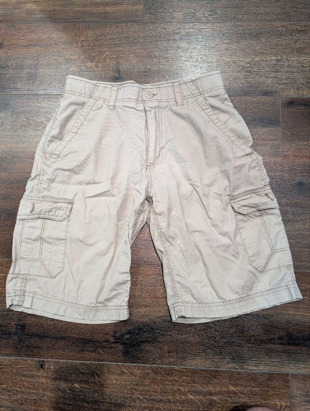 Men's Beige Cargo Shorts - Classic Utility Style
